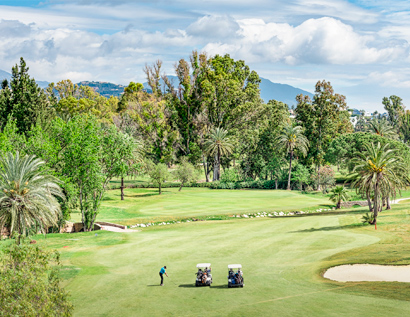 Unforgettable Golf Experiences text